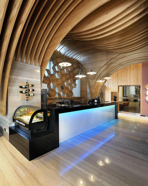 Golden Tulip Glory Fine Hotel Тайнань Экстерьер фото