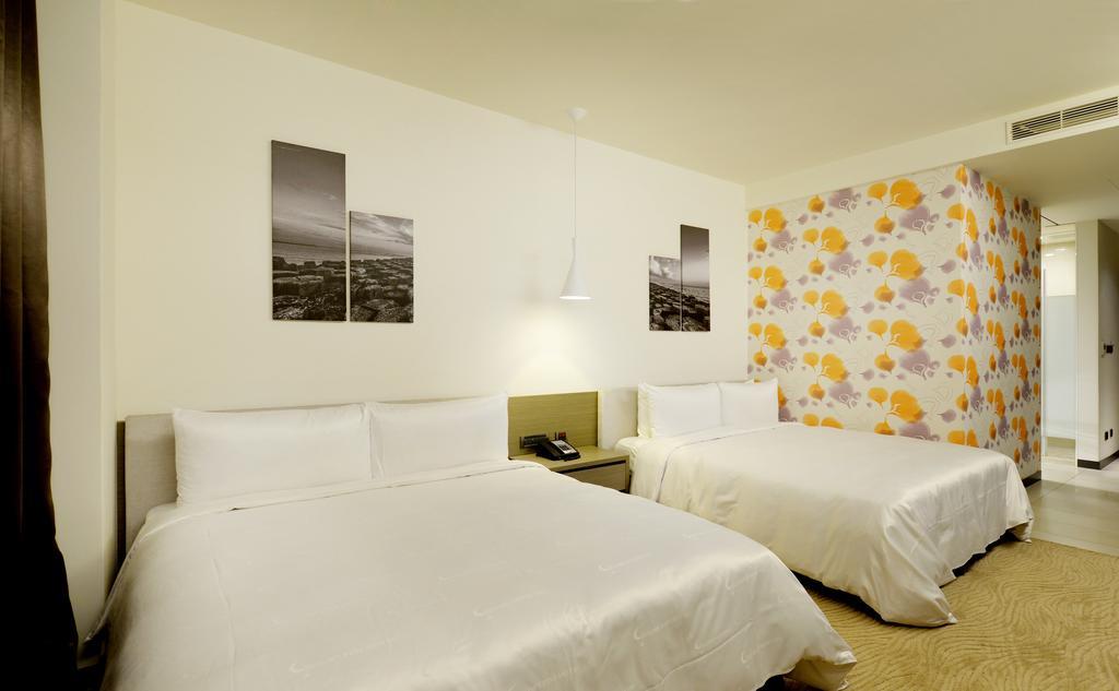 Golden Tulip Glory Fine Hotel Тайнань Экстерьер фото