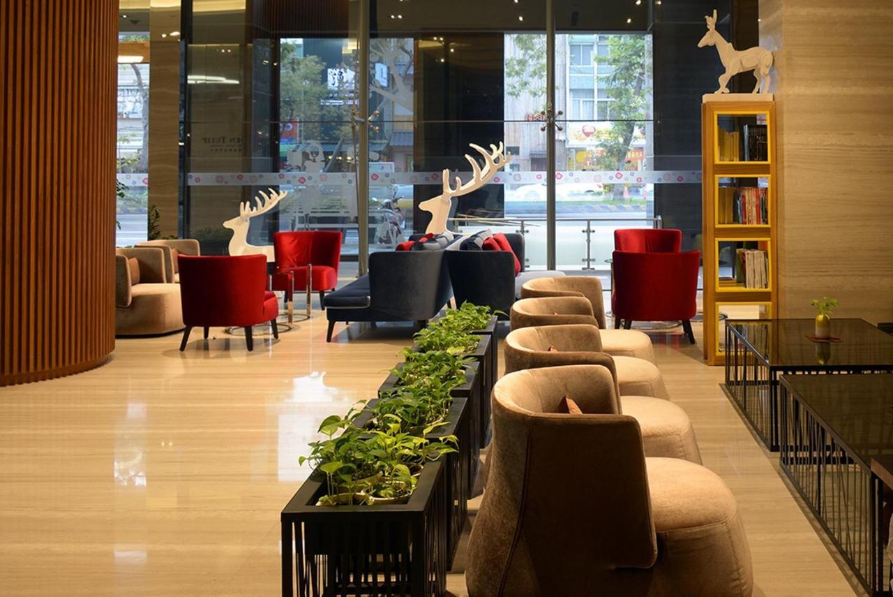 Golden Tulip Glory Fine Hotel Тайнань Экстерьер фото